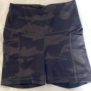 Yogalicious Black Camouflage Bike Shorts